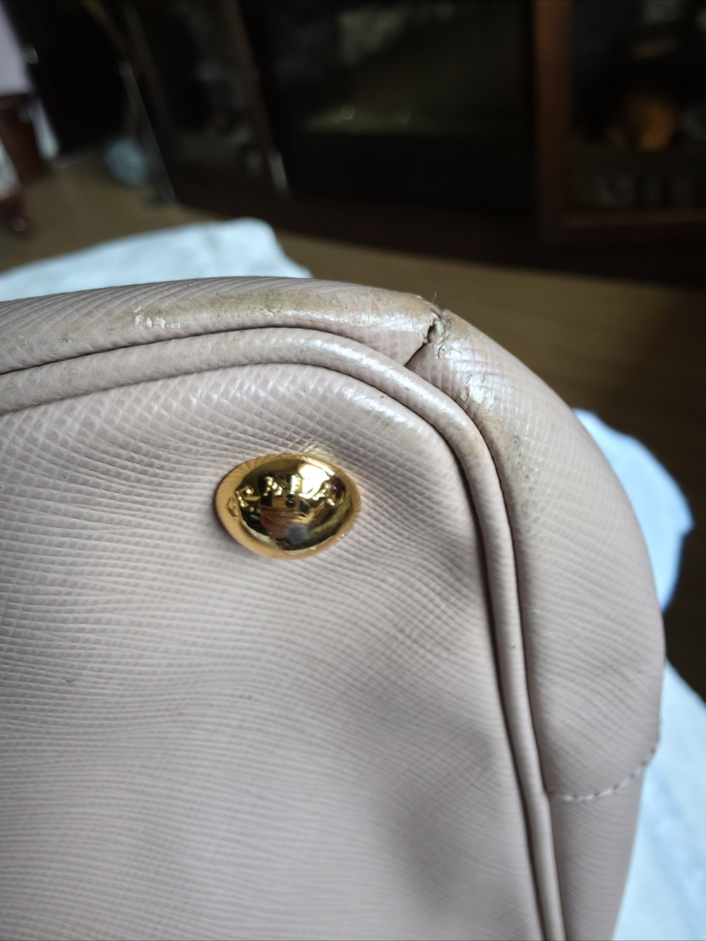 Prada Leather Tote in Pale Pink with Gold Hardware - Picture 7 of 16